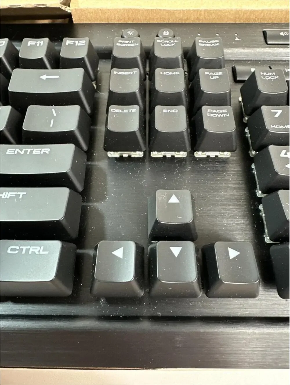 Corsair K70 LUX RGB Mechanical Gaming Keyboard Wired Illuminated‎ Black Aluminum